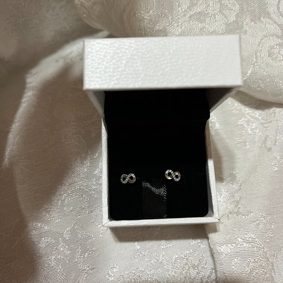 Pandora Sparkling Infinity Stud Earrings - Picture 5 of 7
